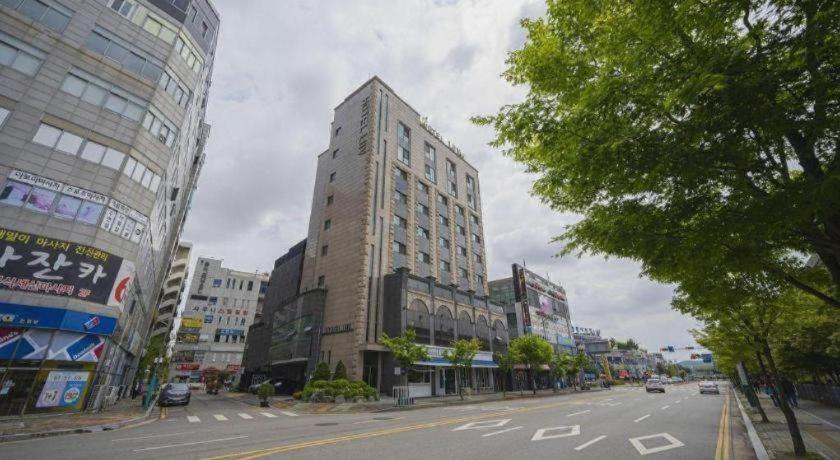 Business Design Hotel Luv Incheon Exterior photo